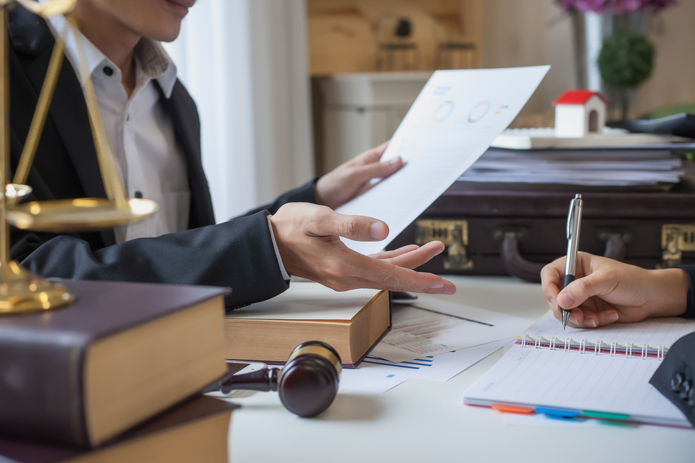 Cómo elegir a los abogados de divorcio adecuados para ti